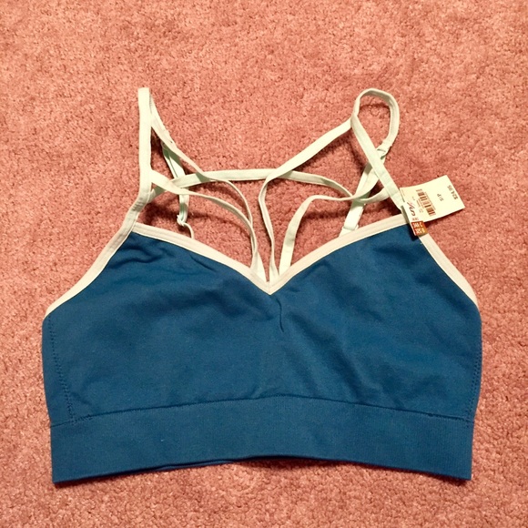 PINK Victoria's Secret Other - NWT PINK strappy bra